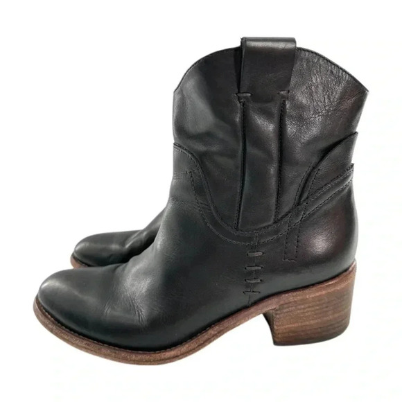 Alberto Fermani womens ankle booties size 37 black leather boots